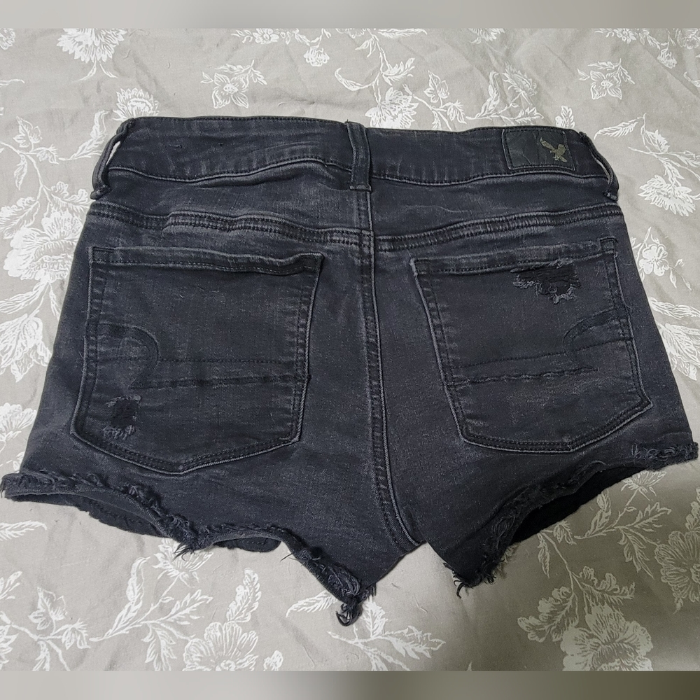 AE ~ Hi Rise Shortie - Picture 2 of 6